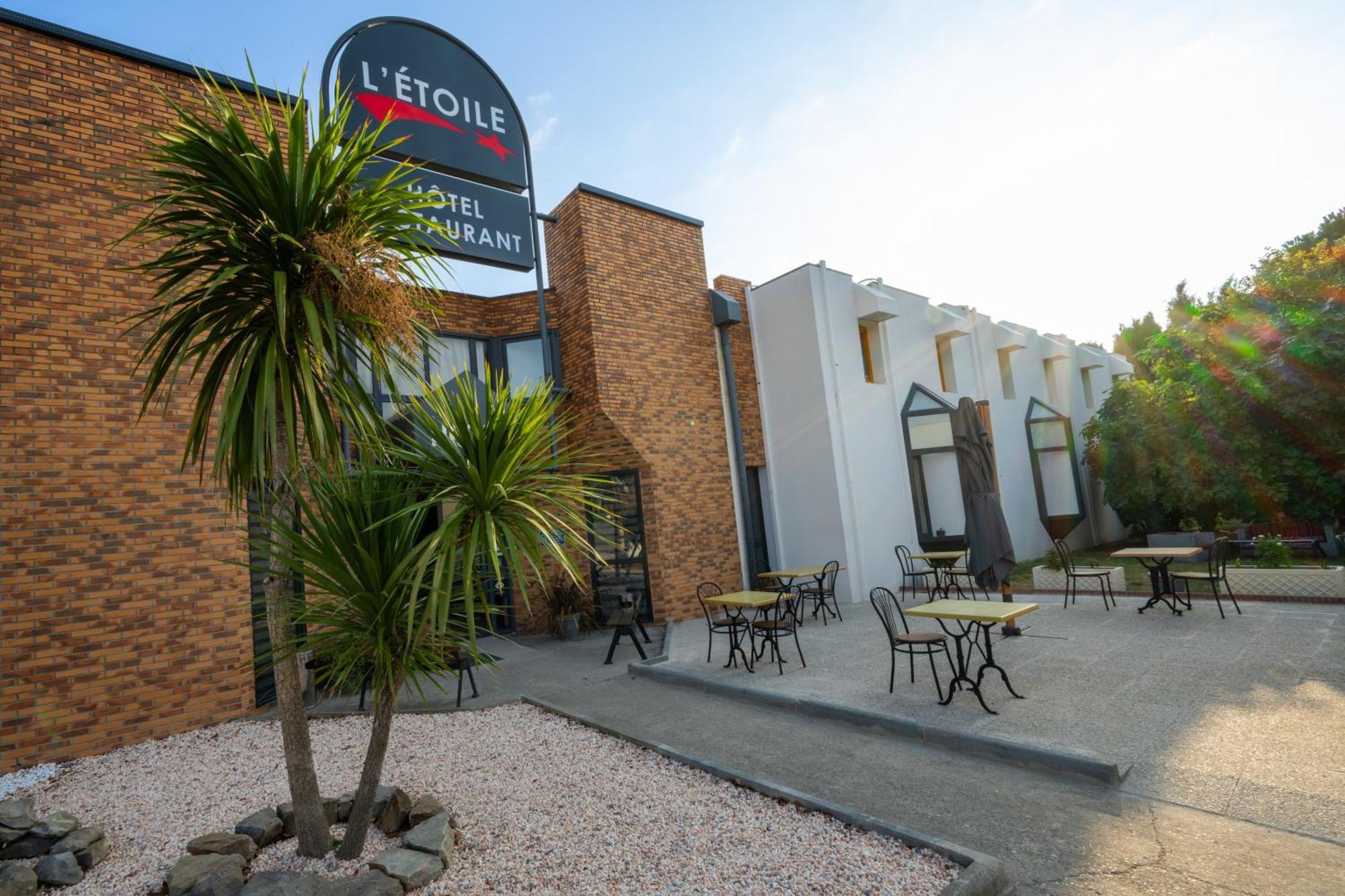 Hotel L'Etoile Aeroport - A61 Carcassonne Exterior photo