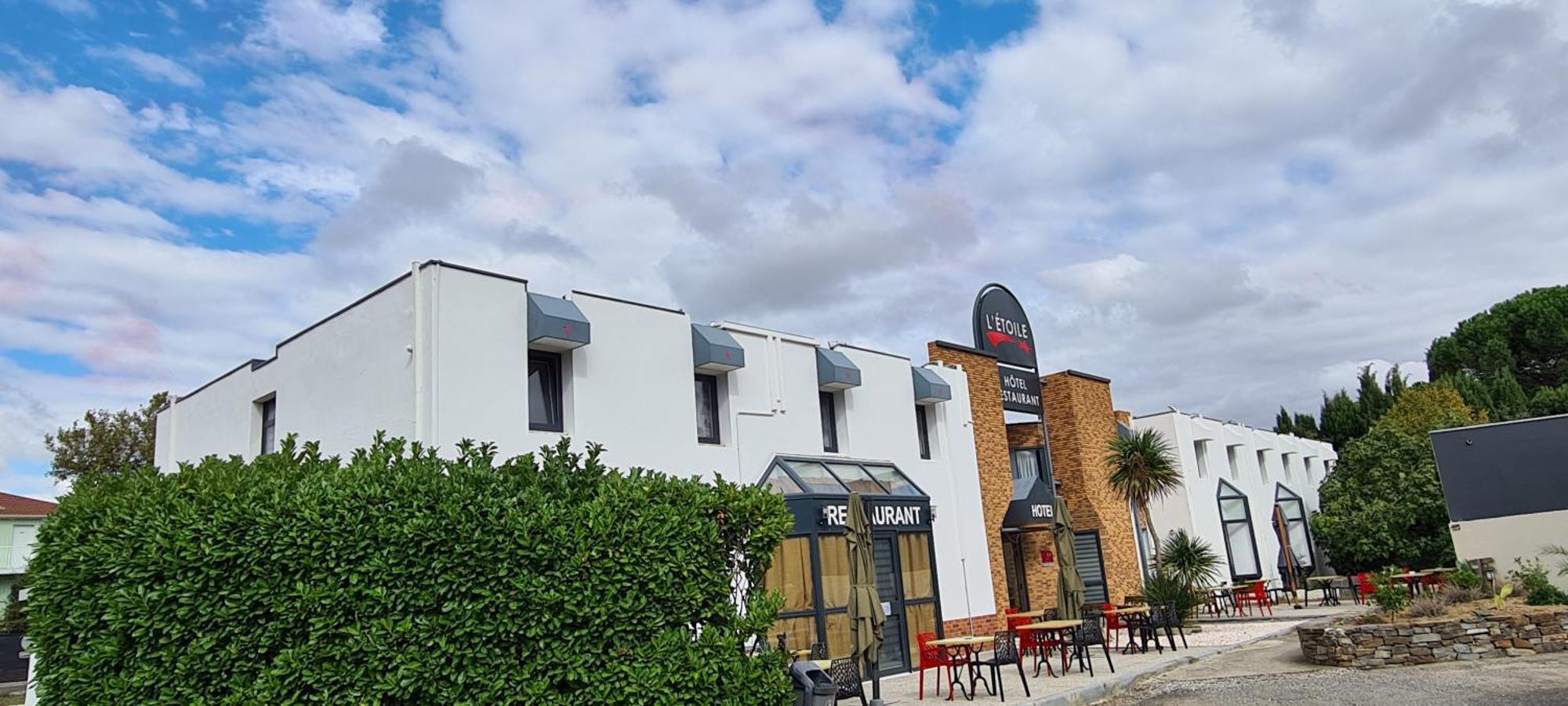 Hotel L'Etoile Aeroport - A61 Carcassonne Exterior photo